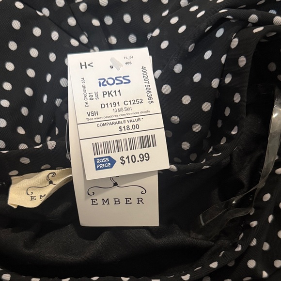 Polka Dot Black and White Pleated Skirt Under Knee New (M) - Picture 5 of 5